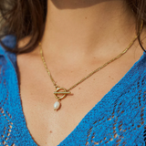 COLLAR PERLA GOLD: La sofisticación en un solo accesorio